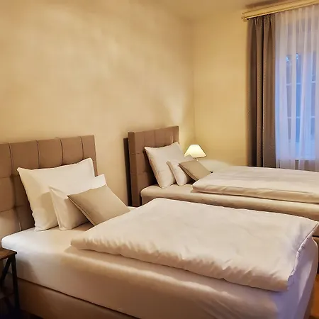 Frühstückspension Palais Kneissl