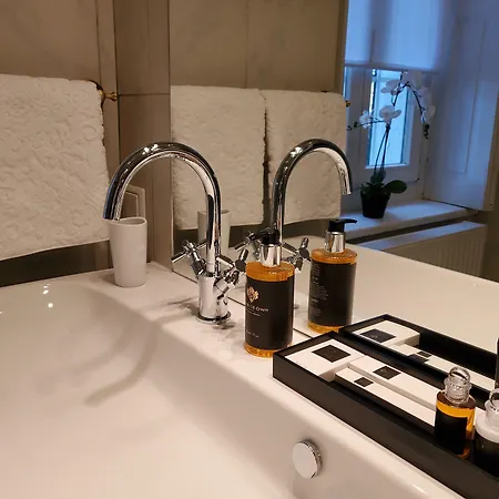 Palais Kneissl 4* Burgau