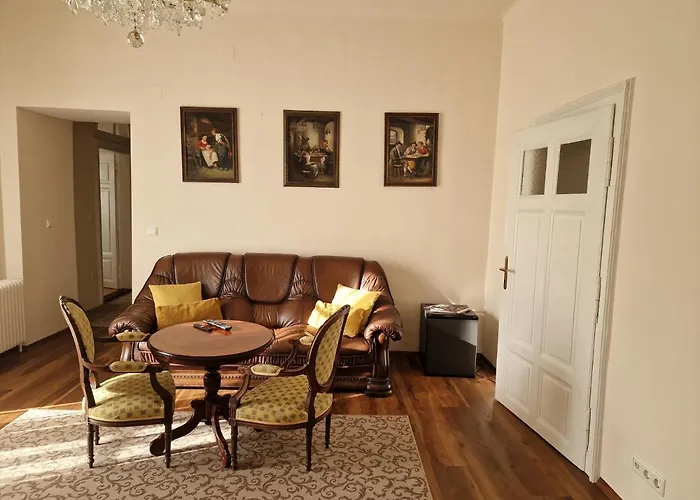 Palais Kneissl Burgau