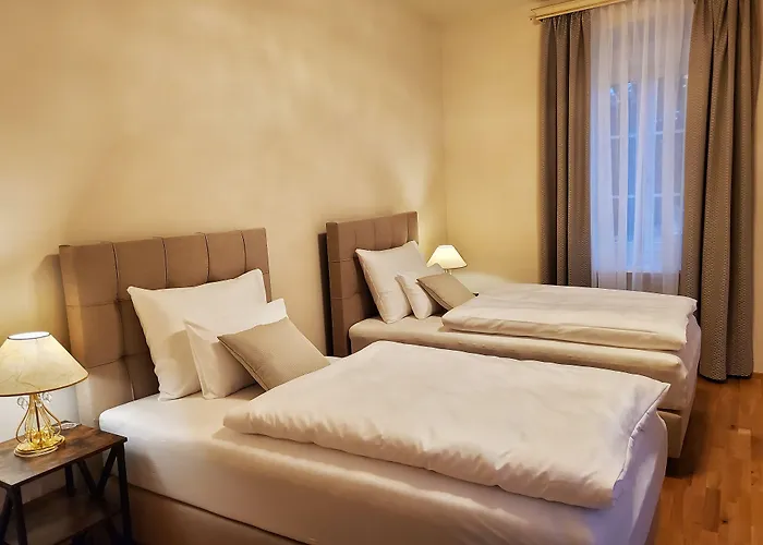 Bed & Breakfast Palais Kneissl