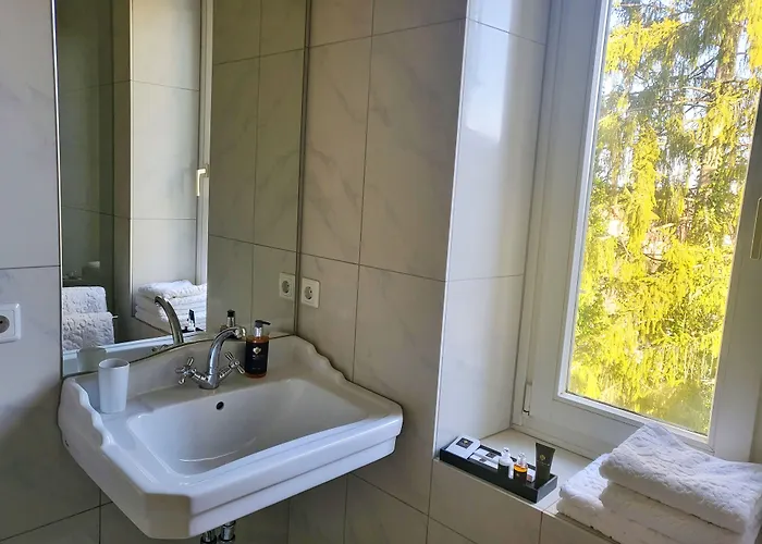 Palais Kneissl 住宿加早餐酒店